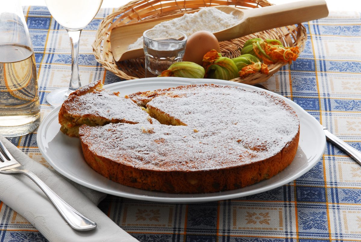 ciambella salata con zucchine e AdobeStock 9977698 1