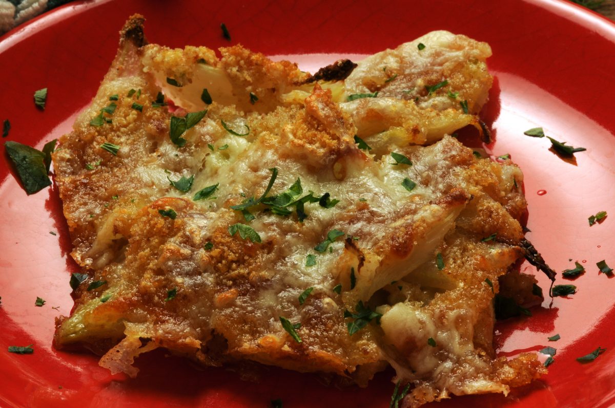 finocchi al forno sfiziosi e AdobeStock 247260660