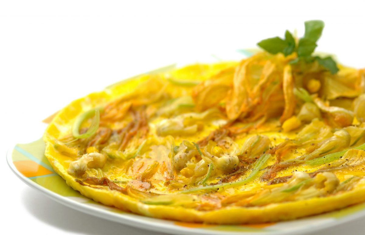 frittata proteica con salmone e AdobeStock 25484909