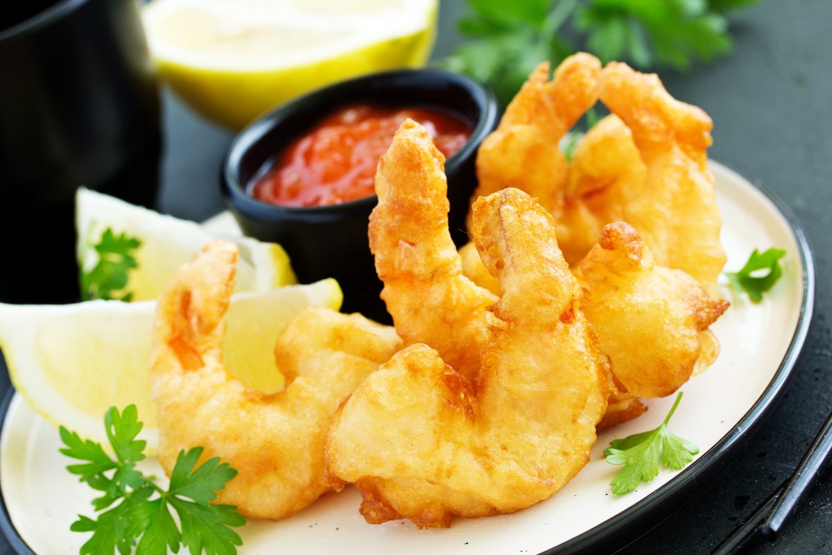 gamberi fritti in pastella AdobeStock 287727121