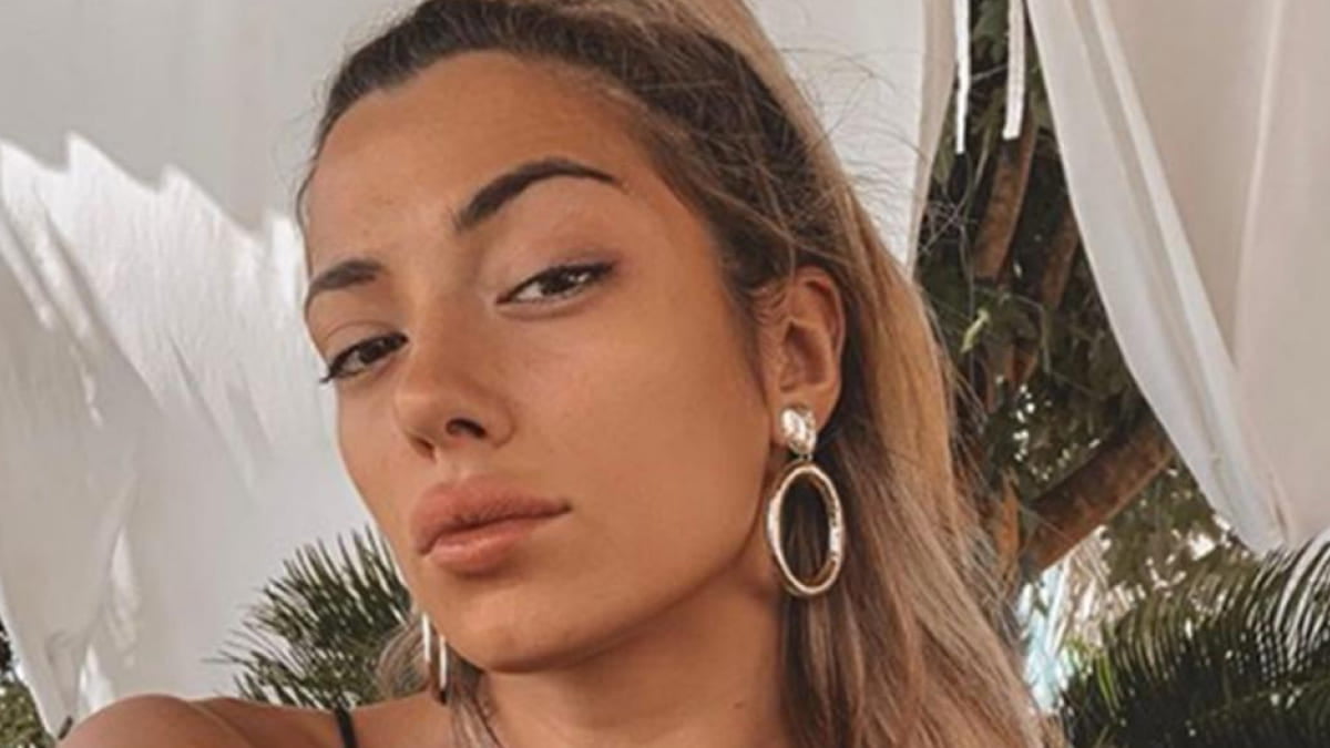 grande fratello vip arriva una foto soleil sorge polemiche