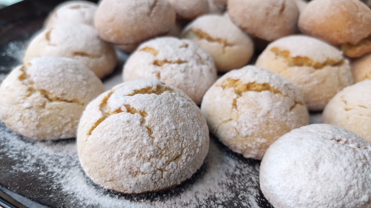 meravigliosi biscotti del paradiso buoni AdobeStock 376199421