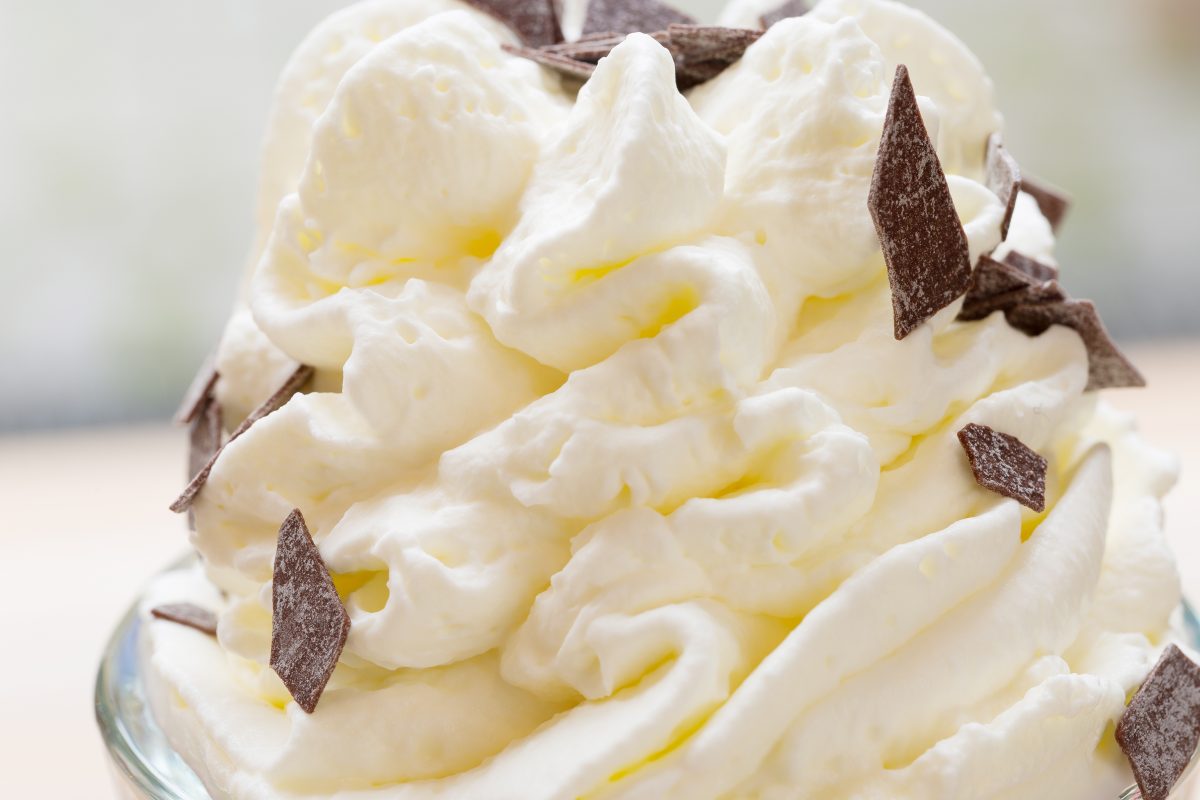 mousse al mascarpone una bomba AdobeStock 178947887