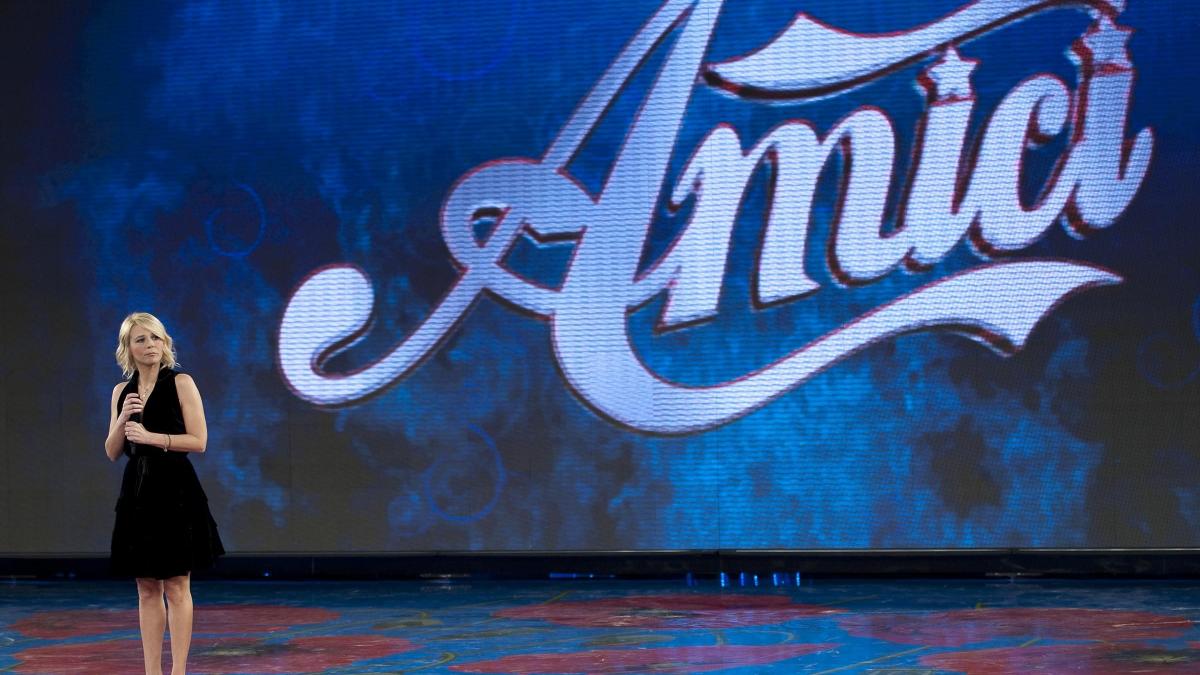 amici 21 cambia la programmazione maria de filippi racconta come si approccia ai nuovi talenti di amici 2656762