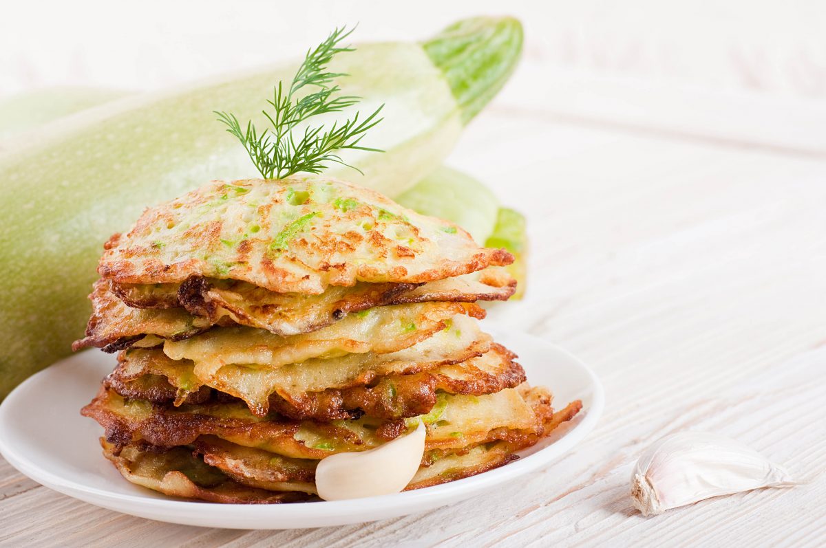 crepes di zucchine al profumo AdobeStock 54615454