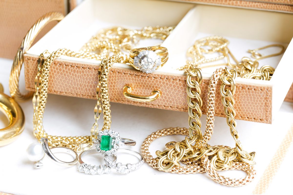 ecco 3 metodi per pulire AdobeStock 59224486