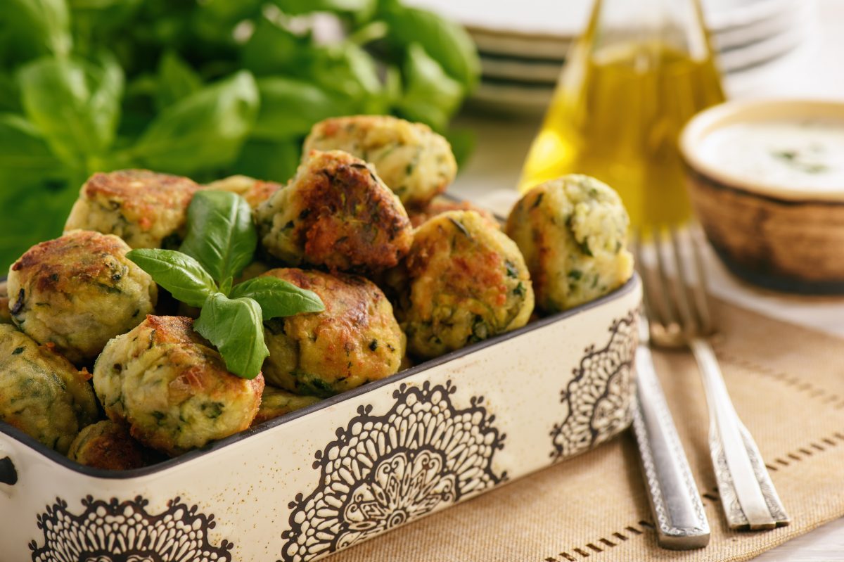 polpette di zucchine light AdobeStock 162402662