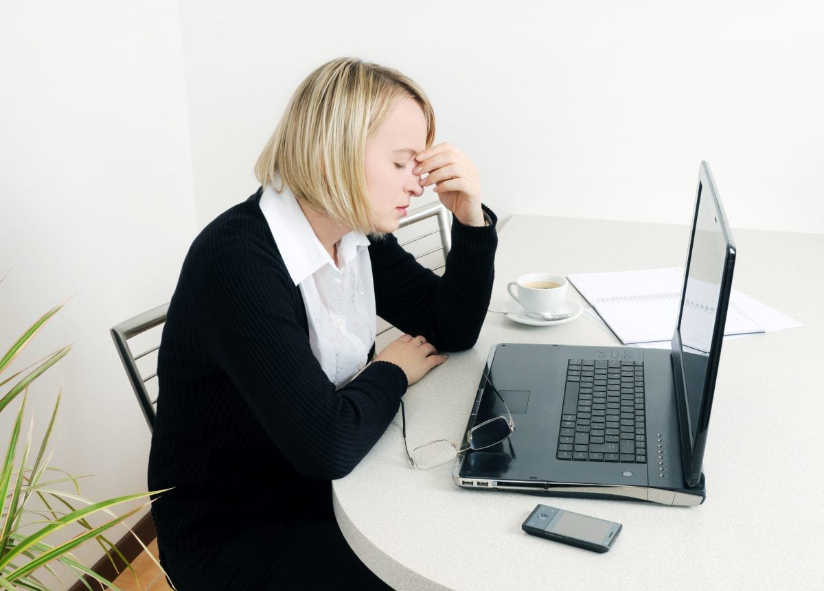 sei stanca di malumore e AdobeStock 12472458