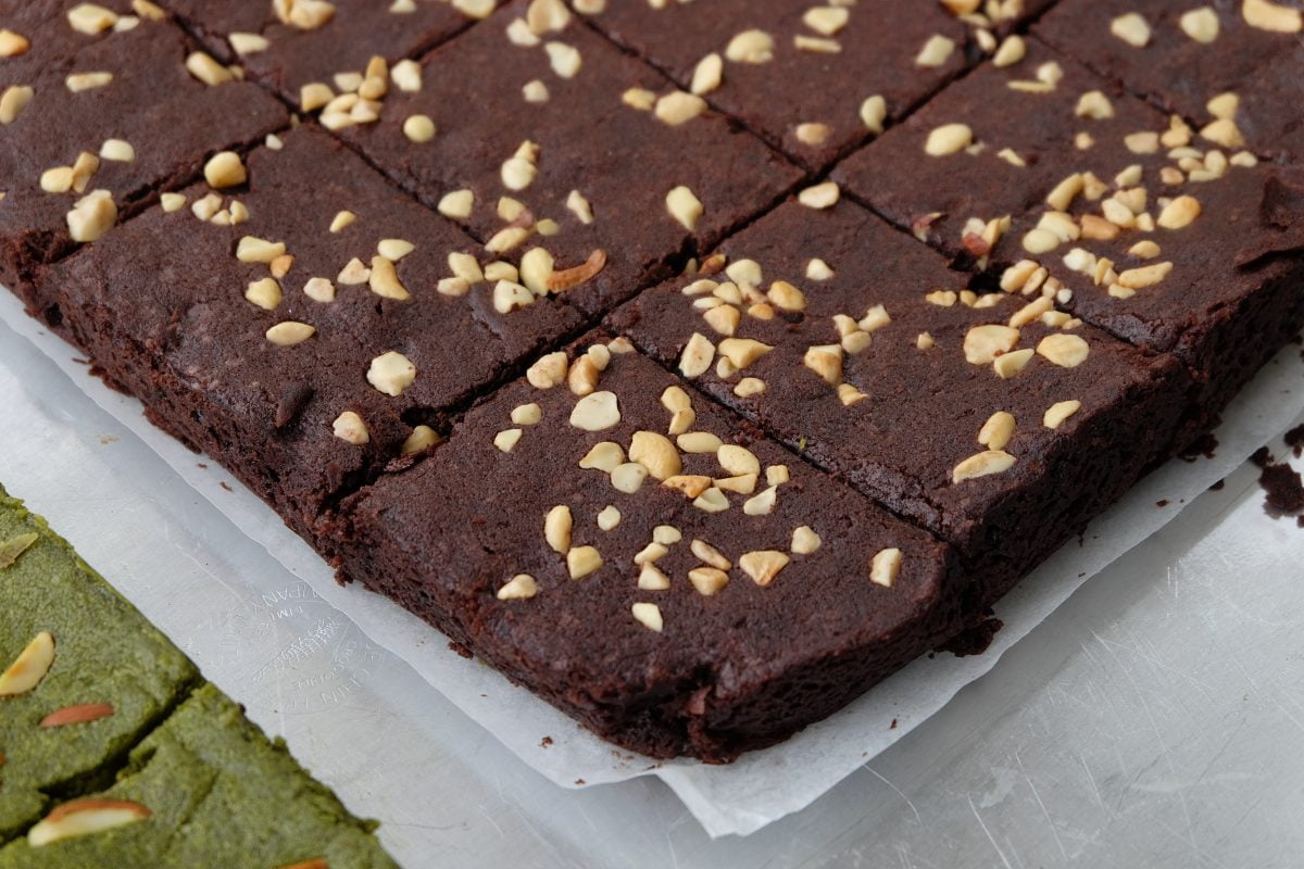 cioccoquadrotti avena e yogurt golosissimi AdobeStock 387129478 1