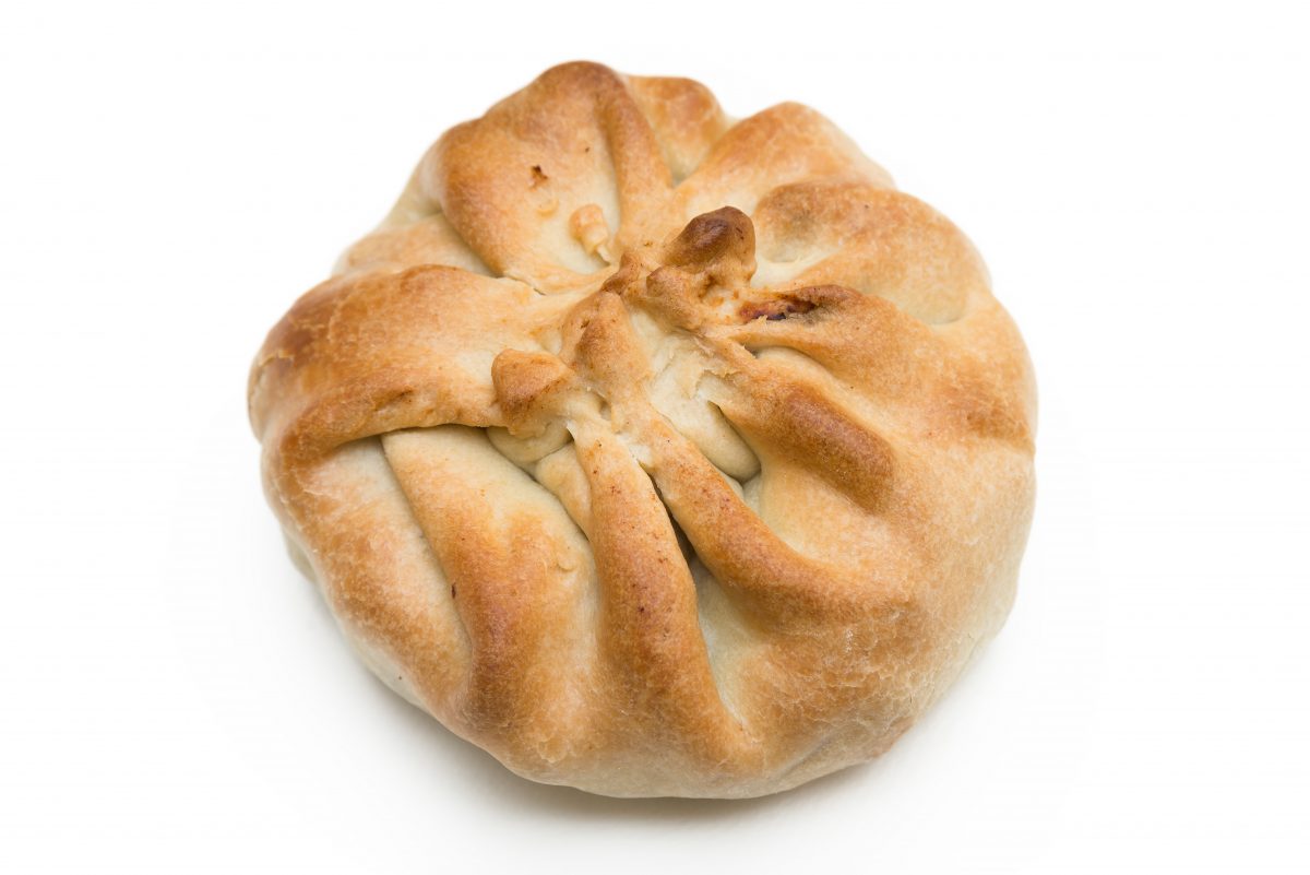 rustico con besciamella e mortadella AdobeStock 97061240