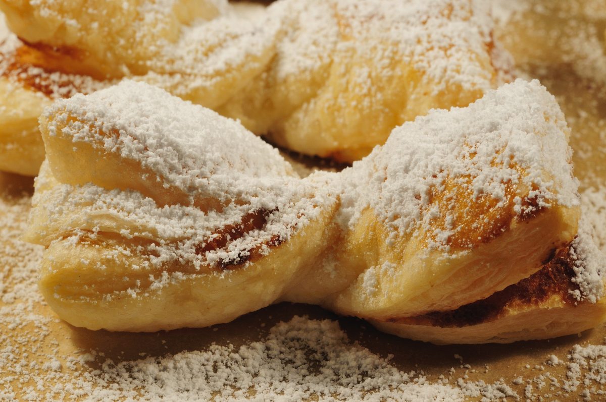 nastrine fatte in casa AdobeStock 18991696