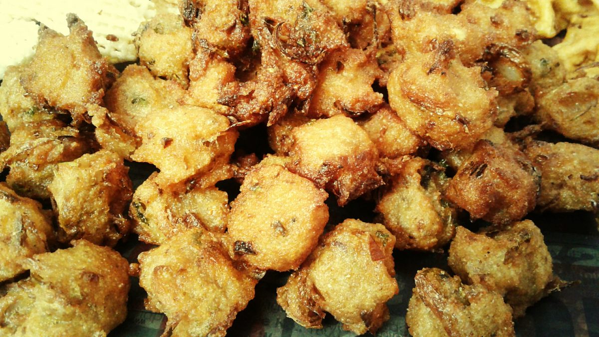 pettole con le olive golosissime AdobeStock 338047345