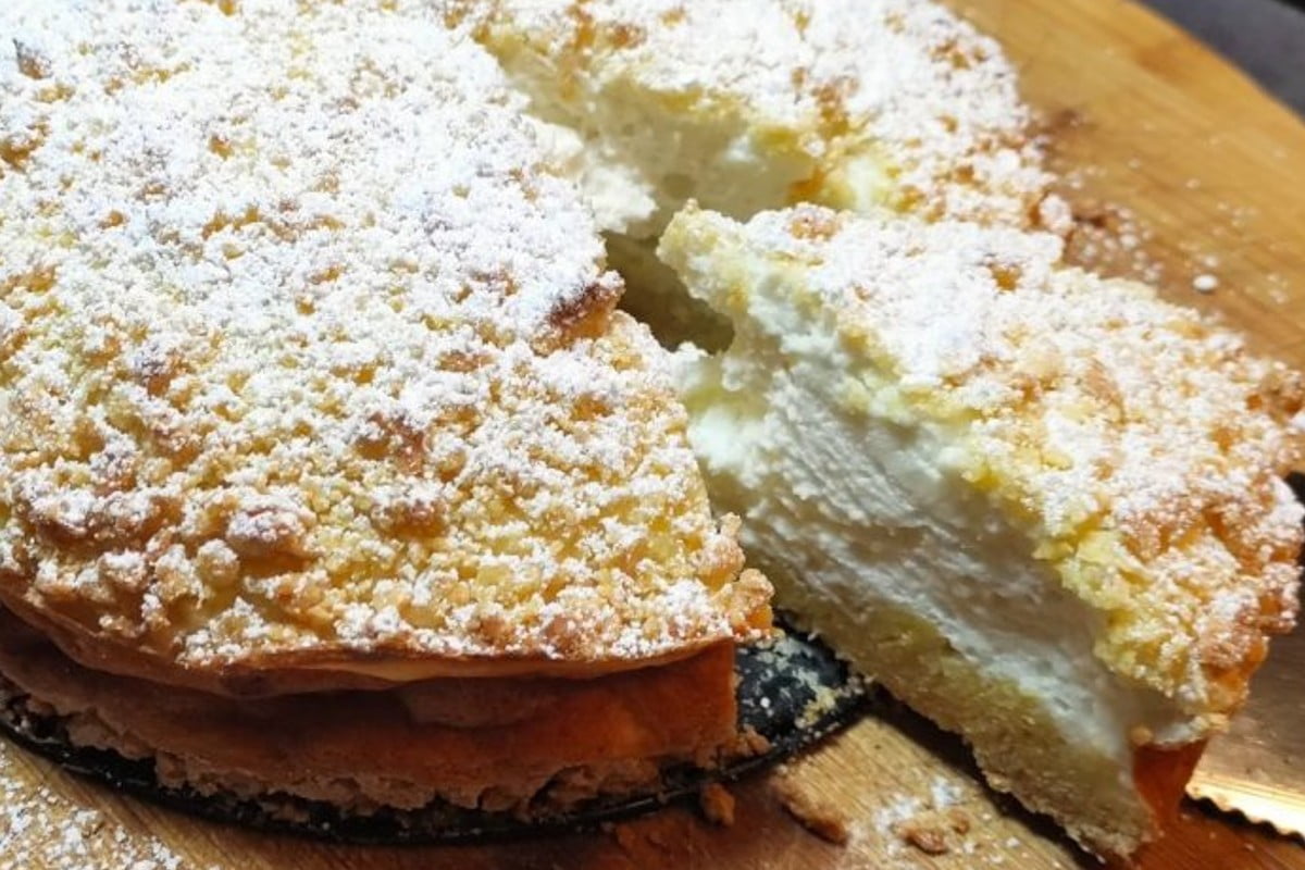 torta morbida con cuore di torta morbida con cuore di ricotta