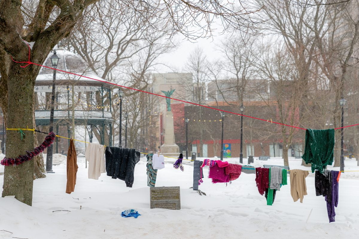 7 consigli utili per stendere AdobeStock 415673751