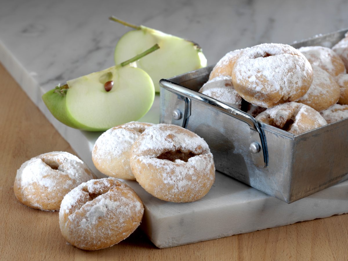 biscotti alla marmellata AdobeStock 49536566