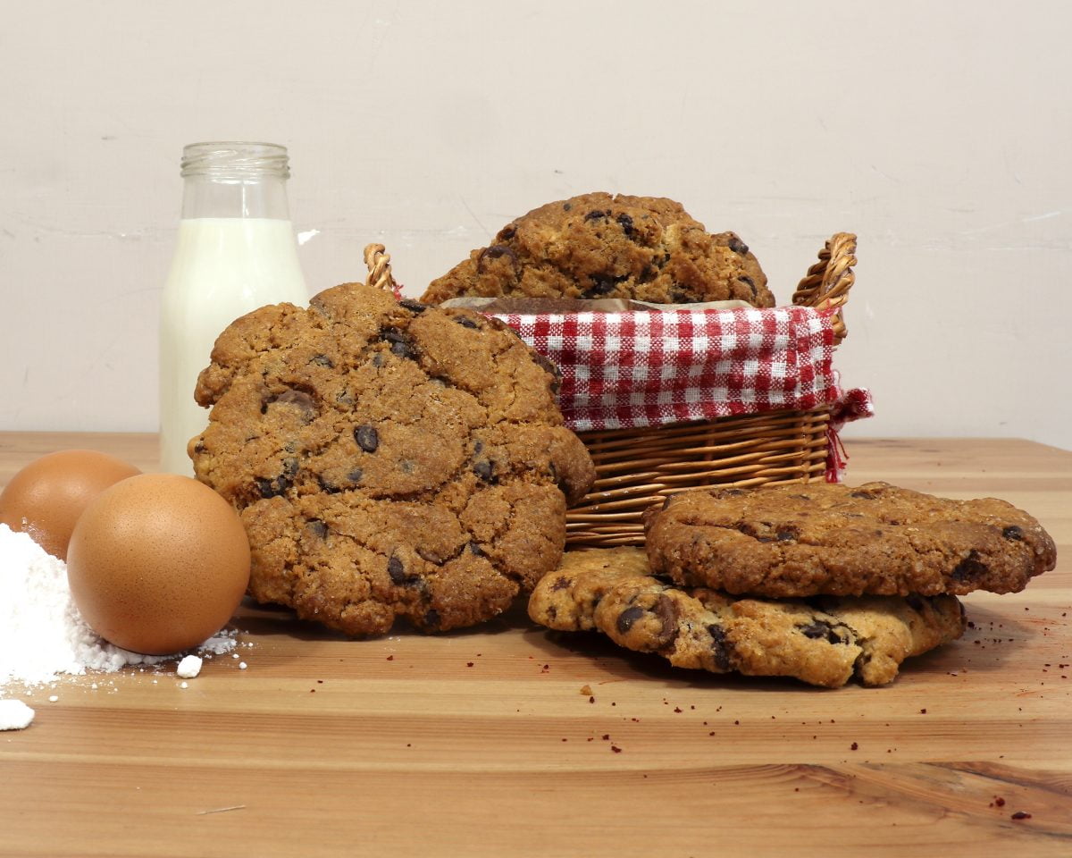 croccanti barrette di avena e AdobeStock 230597823