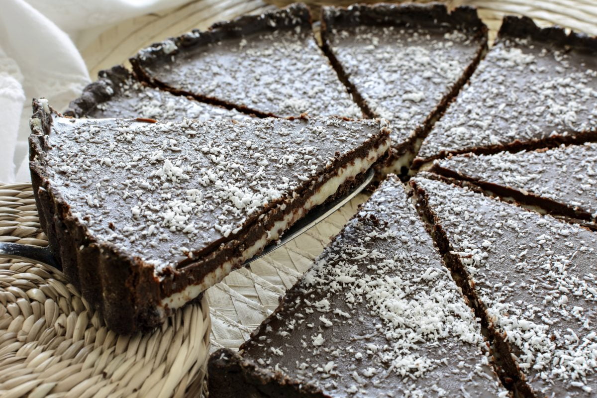 crostata cioccolato e cocco AdobeStock 330132157 1
