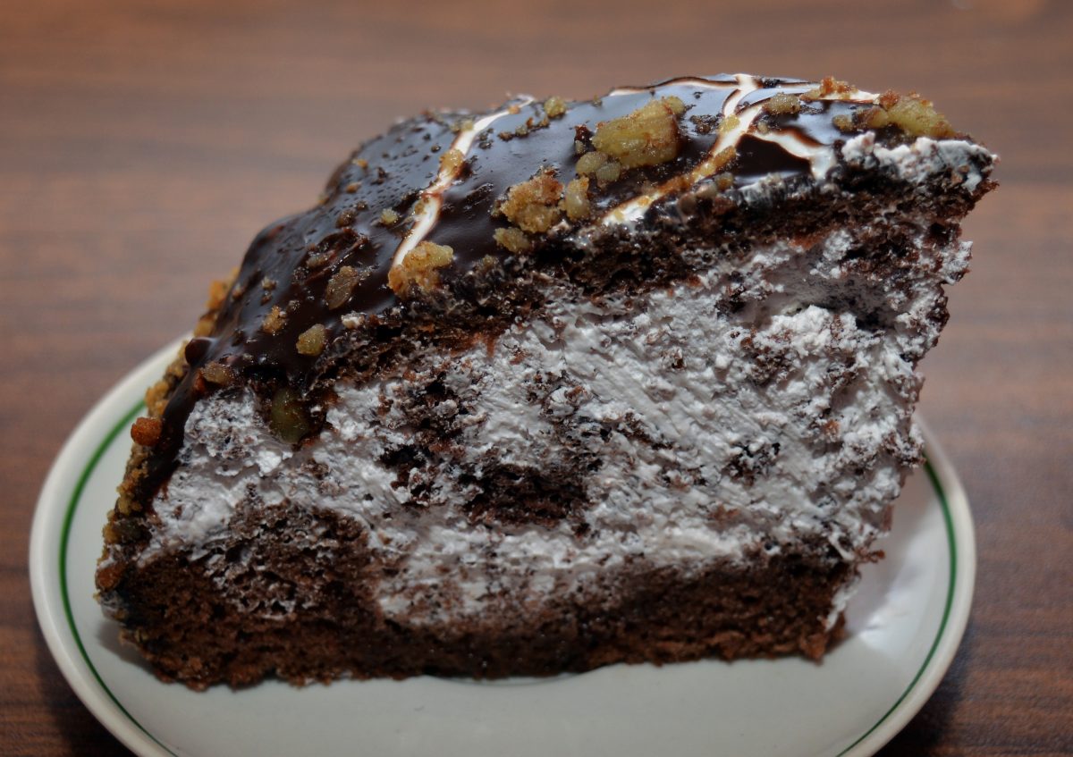 crostata morbida al cacao AdobeStock 186461769