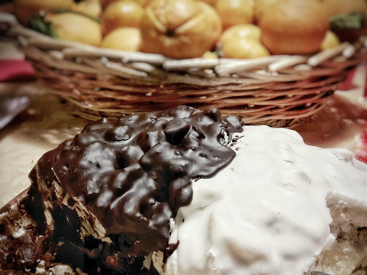 pignolata messinese AdobeStock 319868820