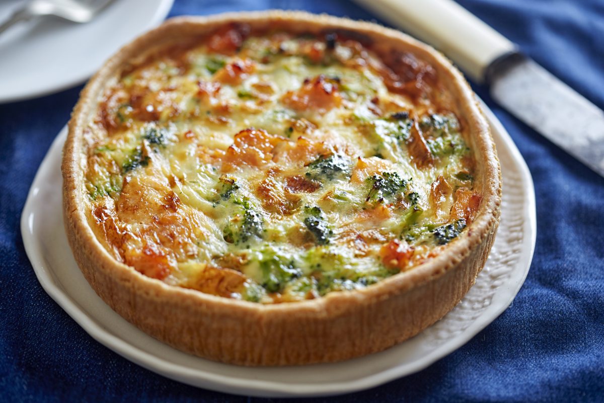 quiche ai broccoli e fontina AdobeStock 140700490