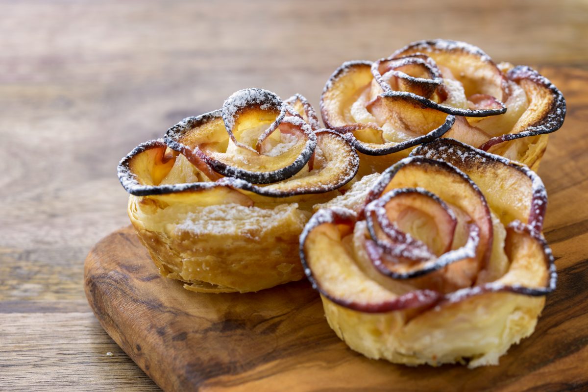 tortini alle mele AdobeStock 89400807