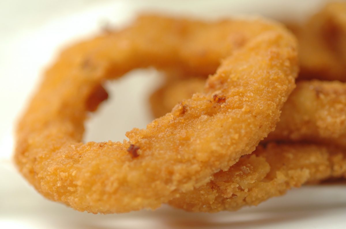 anelli di cipolla i golosi AdobeStock 22614584