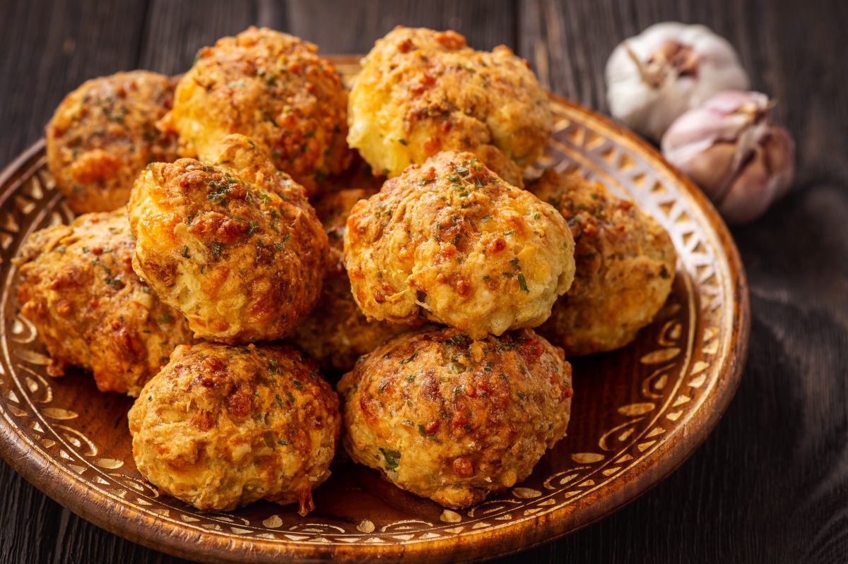 biscotti salati al parmigiano AdobeStock 335512547 1