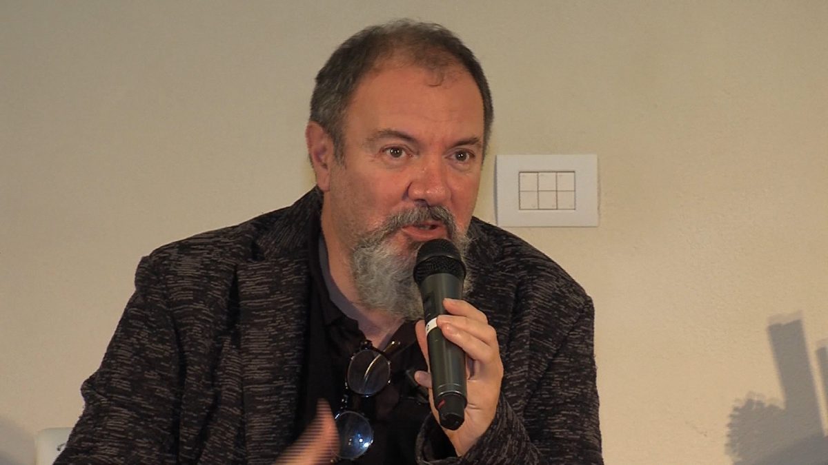 carlo lucarelli vita privata biografia 5dcd2e36e0b12432393784