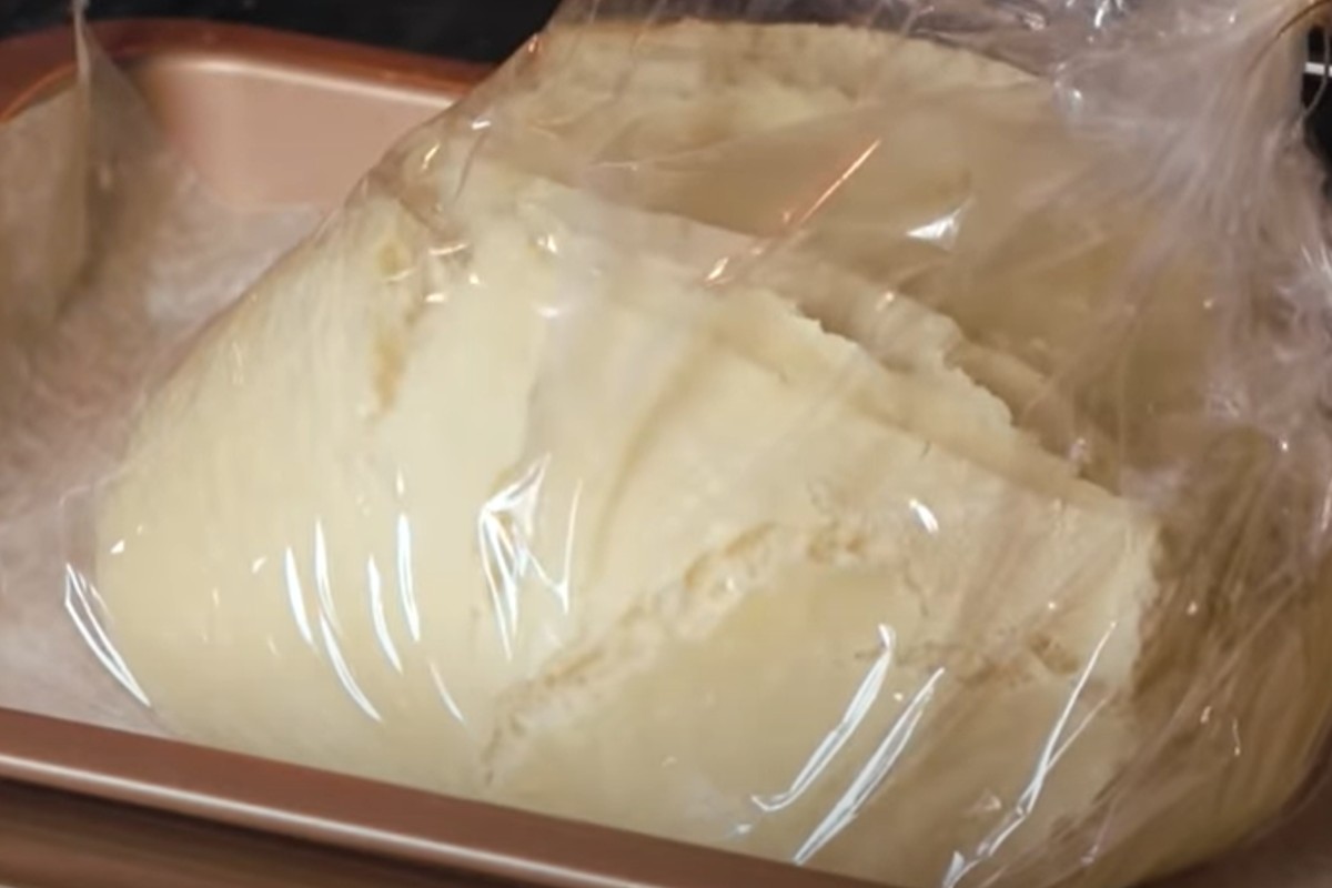 cuocere il pane in un pane nel sacchetto