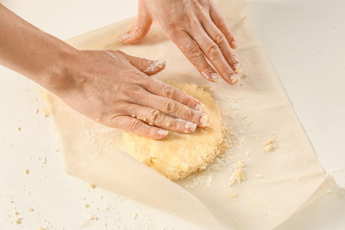 favolosa pasta brisee senza burro AdobeStock 218211159