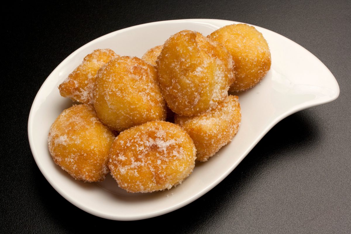 frittelle di mele senza lievitazione AdobeStock 48996771 2