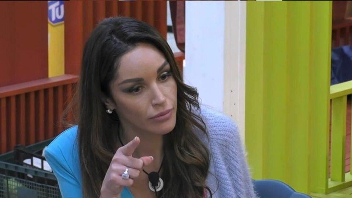 gf vip 6 delia duran grande fratello vip 6 delia contro soleil sono io la vittima non lei 2710860