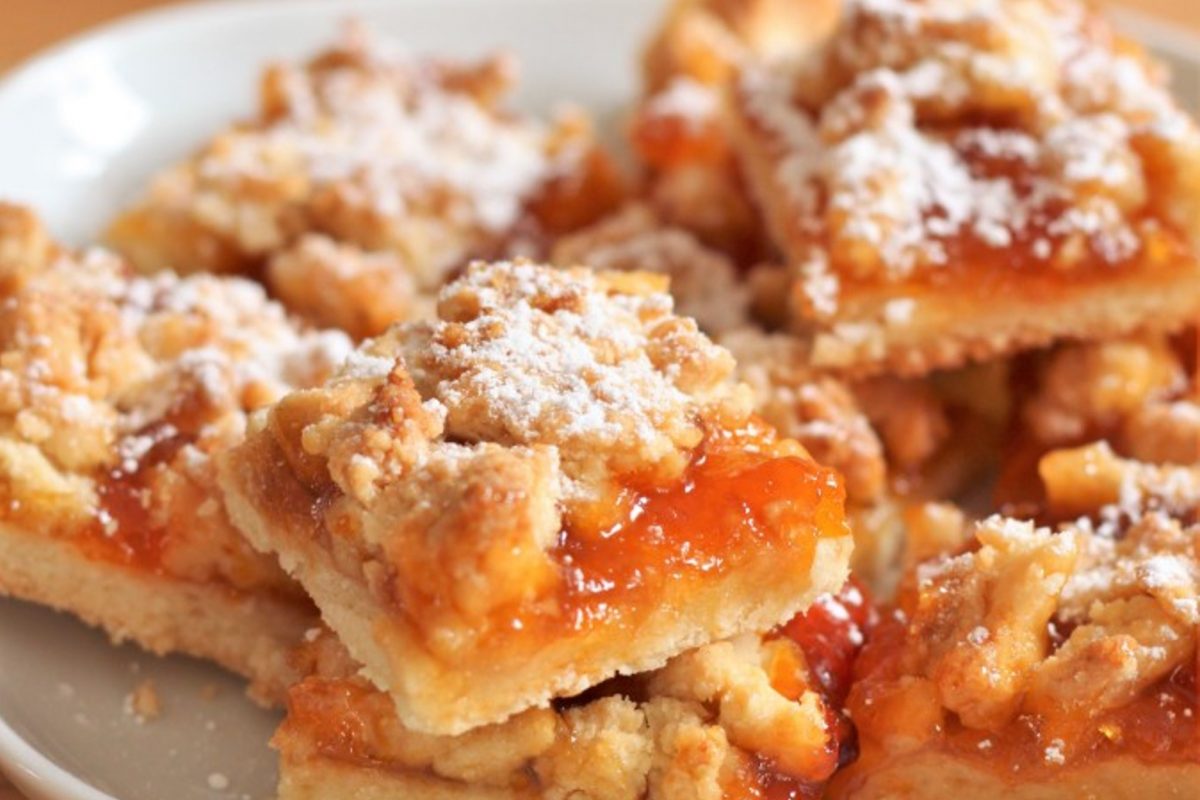 quadrotti di frolla allalbicocca morbidissimi 2