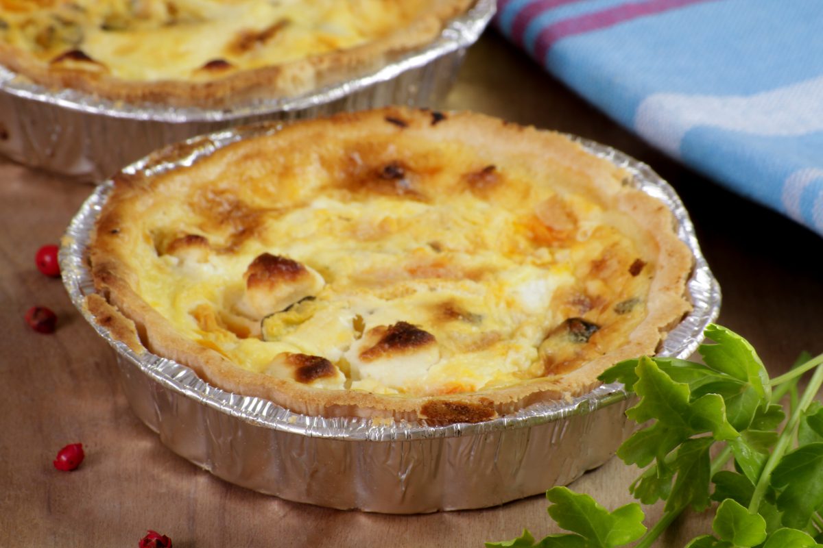 quiche di sfoglia mozzarella e AdobeStock 396756997 1