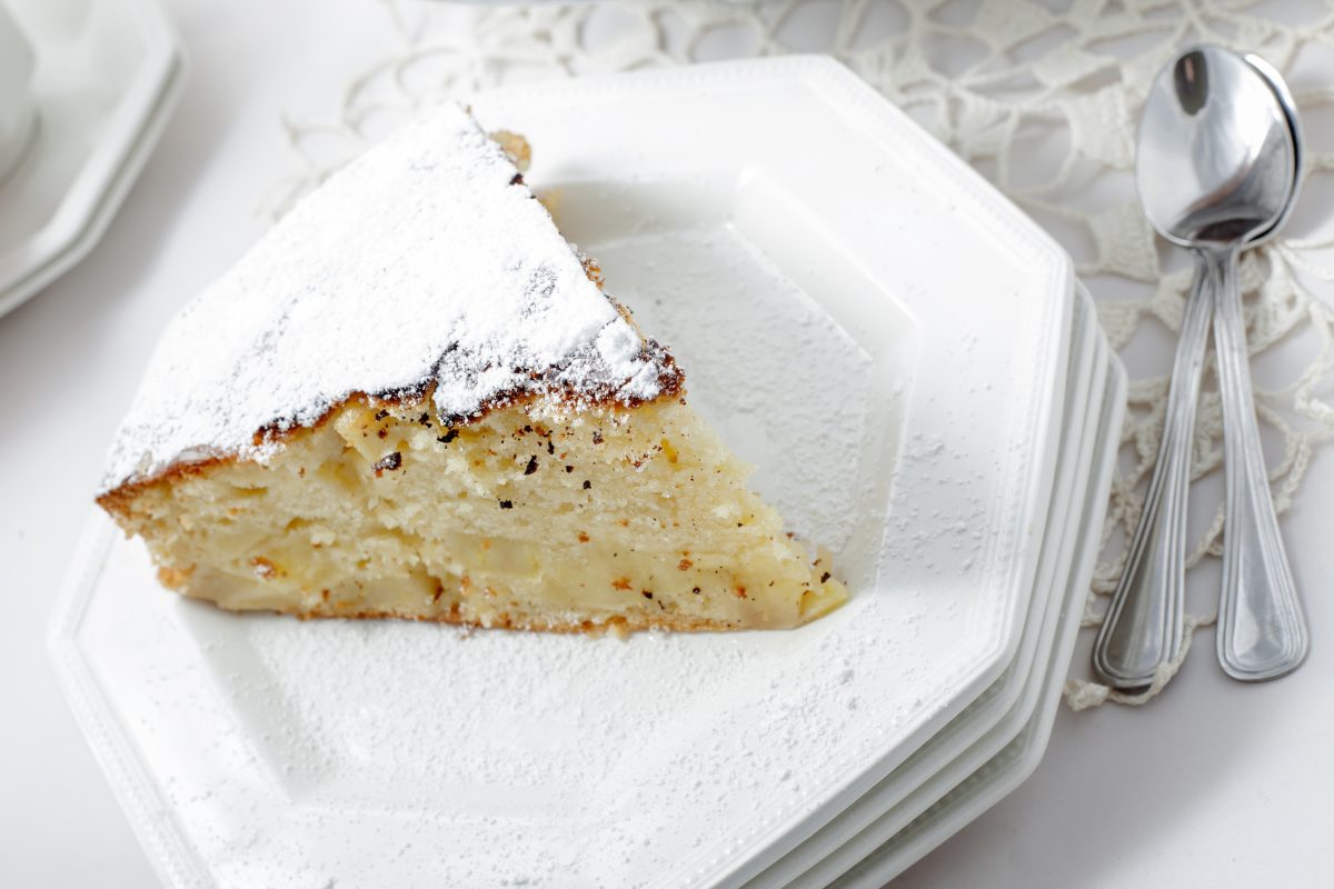 ricetta casalinga della torta di AdobeStock 61272154