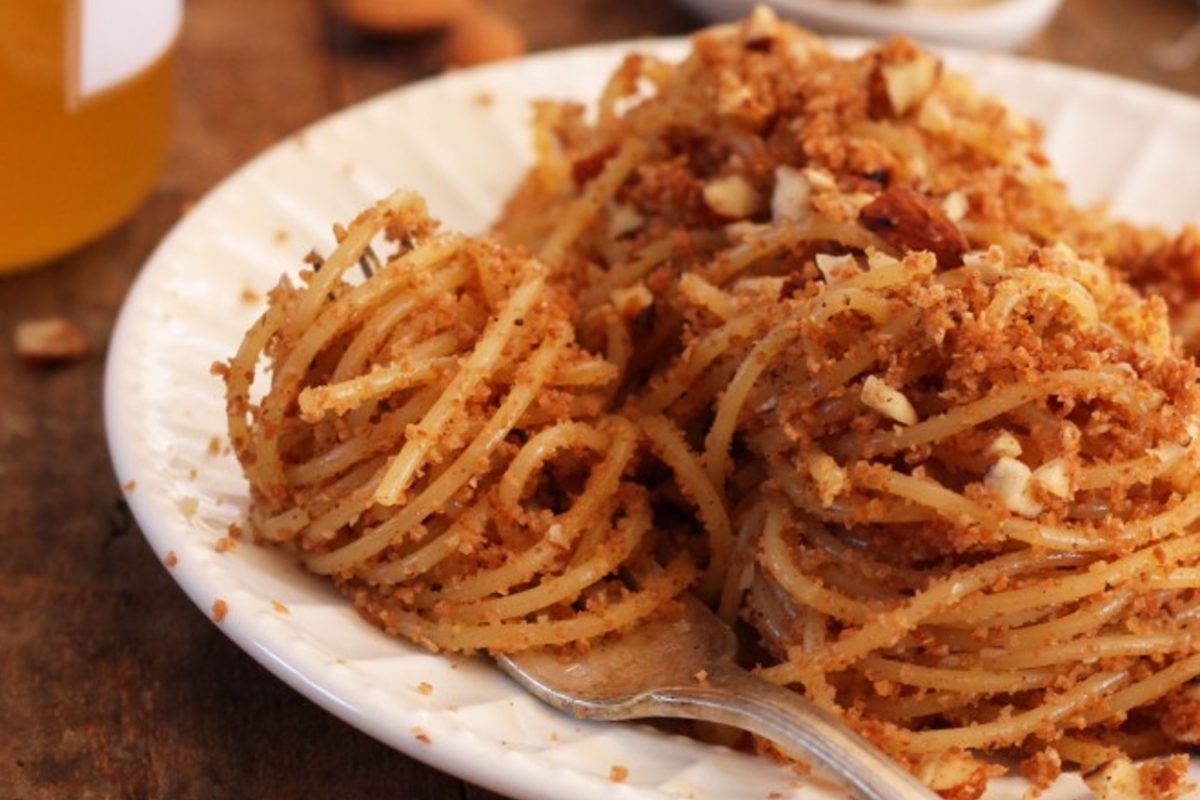 spaghetti al miele unoriginale ricetta 3