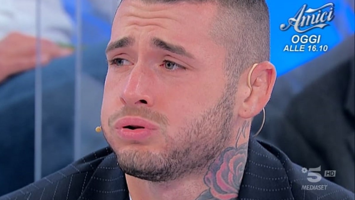 uomini e donne anticipazioni 26 foto matteo ranieri piange ud