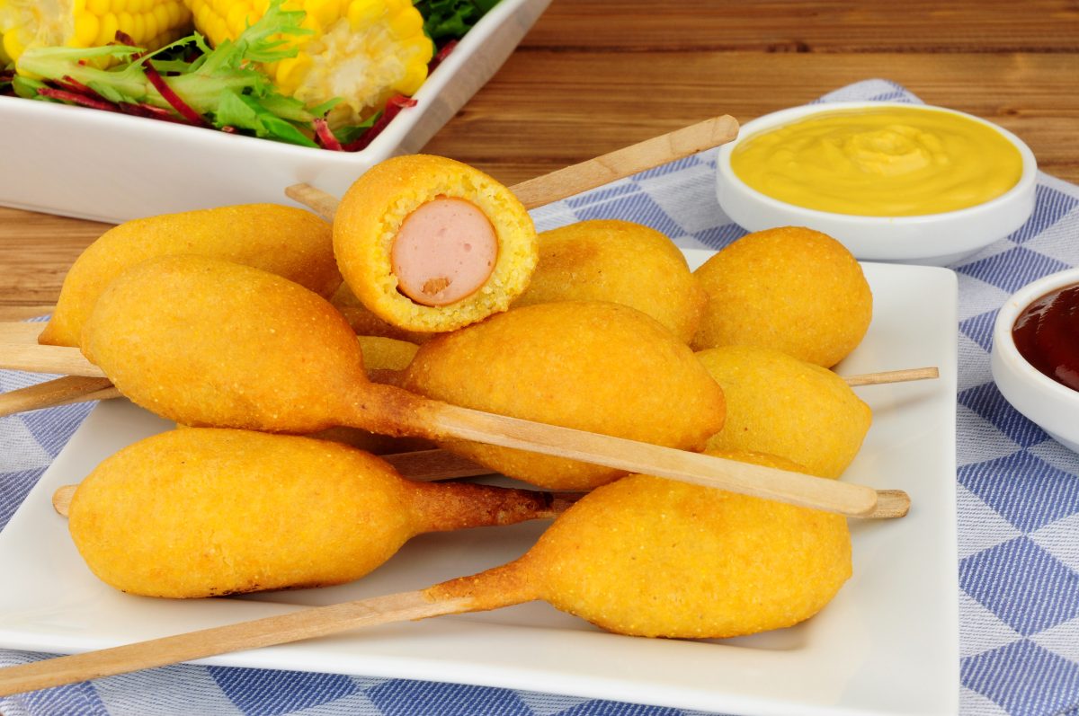 corn dog deliziosi antipasti o AdobeStock 179827858