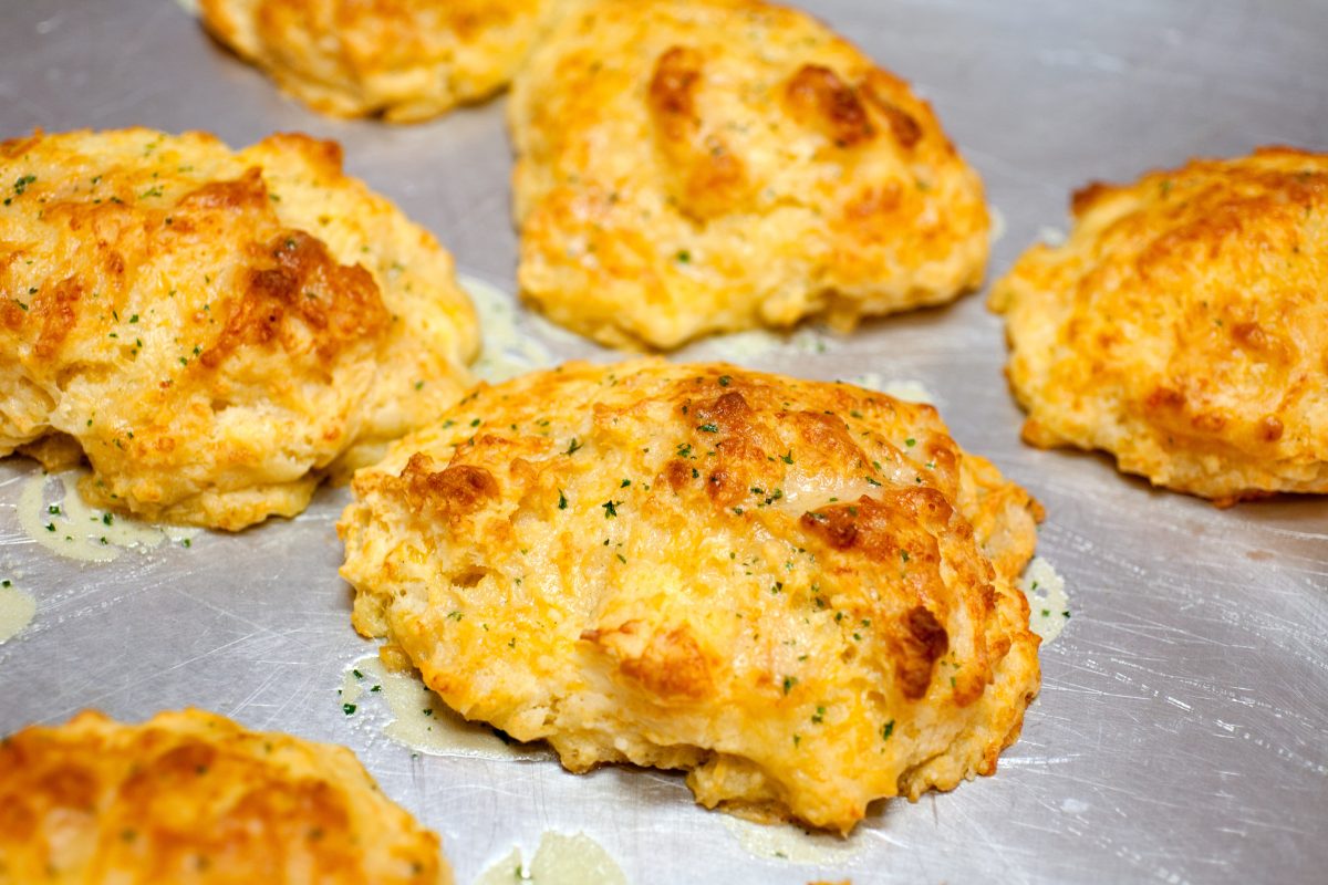 frittelle al forno saporite e AdobeStock 89718251