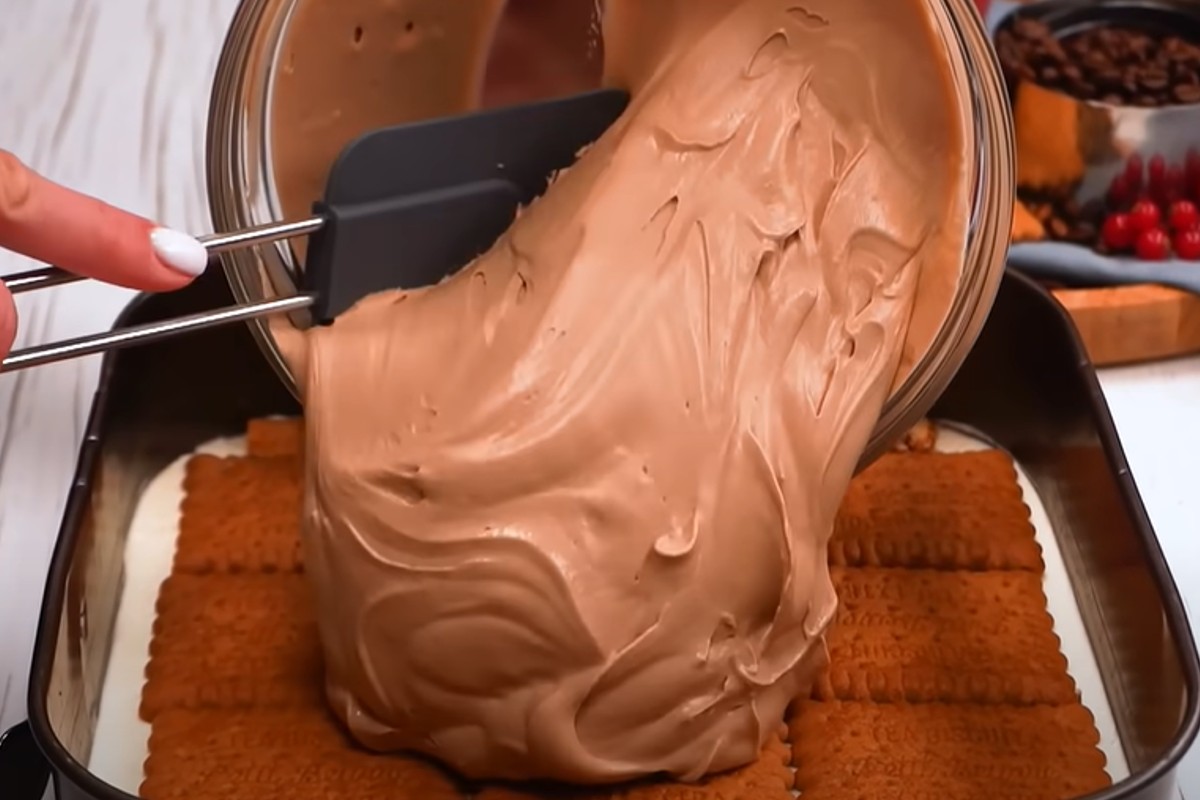 gli amanti del caffe hanno dessert al caffe senza cottura