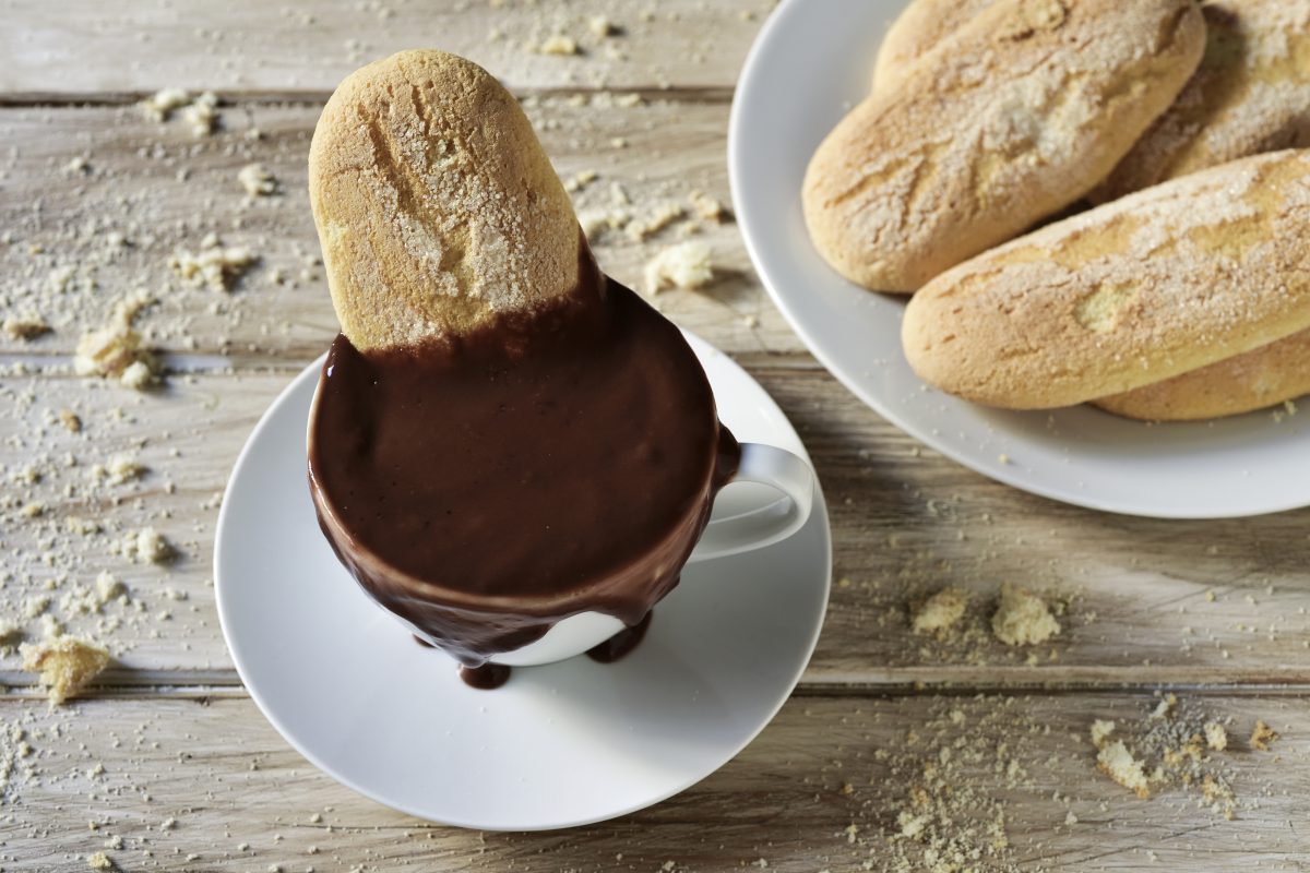 savoiardi fatti in casa AdobeStock 121122517