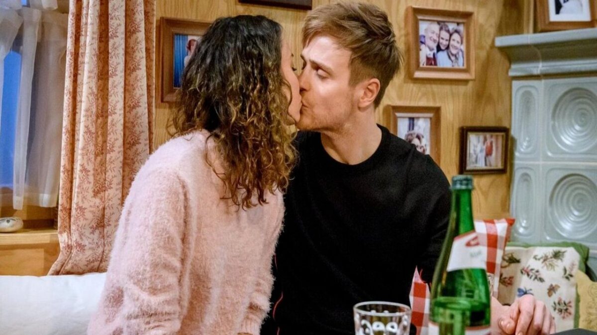 tempesta damore anticipazioni 22 febbraio Vanessa e Max si baciano Tempesta damore © ARD Christof Arnold 1