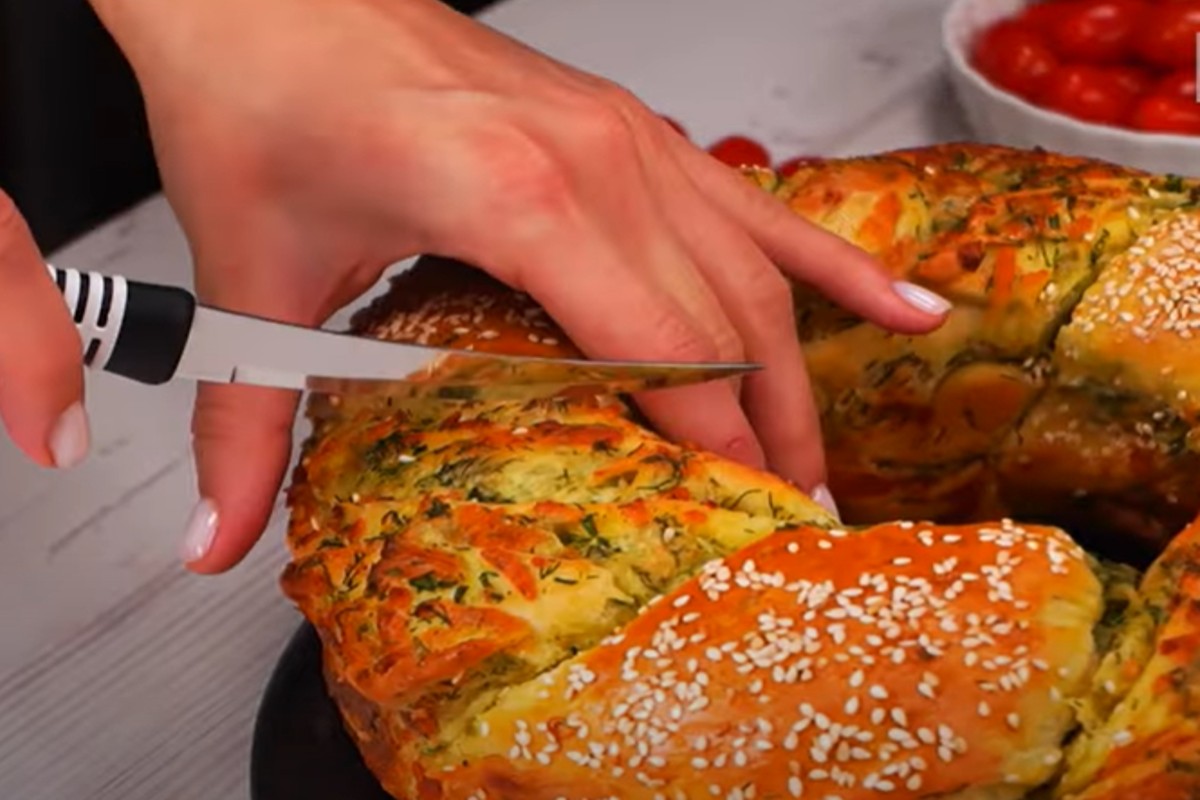 cerco questa ricetta da 1 ciambellone farcito salato