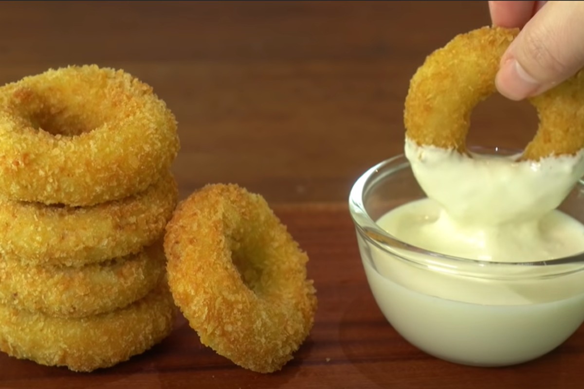 crocchette di pollo croccanti e ciambelle croccanti di pollo