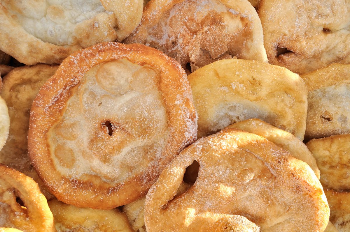 frittelle buonissime pronte in soli AdobeStock 28333531