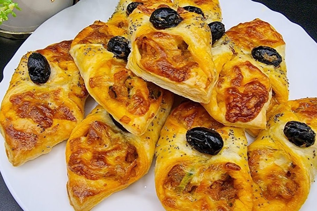 antipasto in 5 minuti con cannoli di pizza con pasta sfoglia