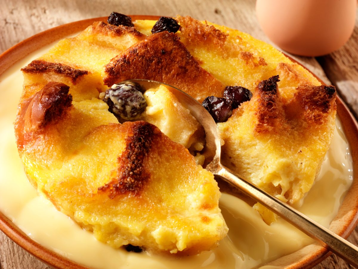 budino di pane allinglese AdobeStock 235332448 1
