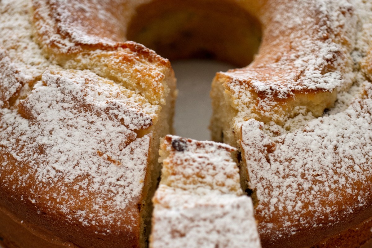 ciambellone con crema di pistacchio ciambellone al pistacchio con gocce di cioccolato