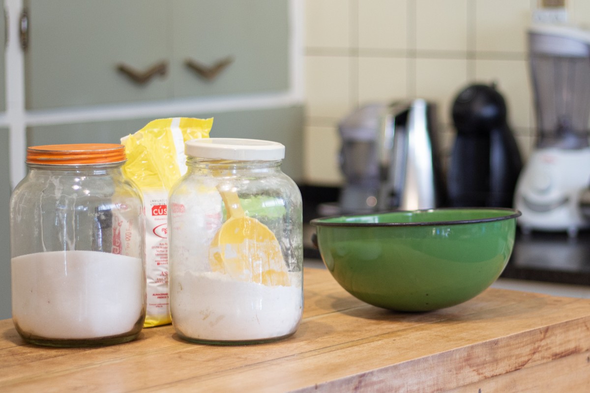 la farina scaduta non buttarla la farina perfetta per le farina pulizie di casa