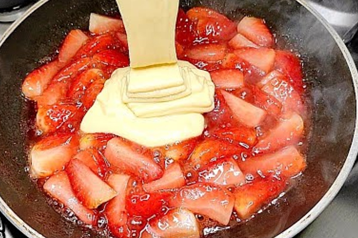 la torta alle fragole in torta alle fragole in padella